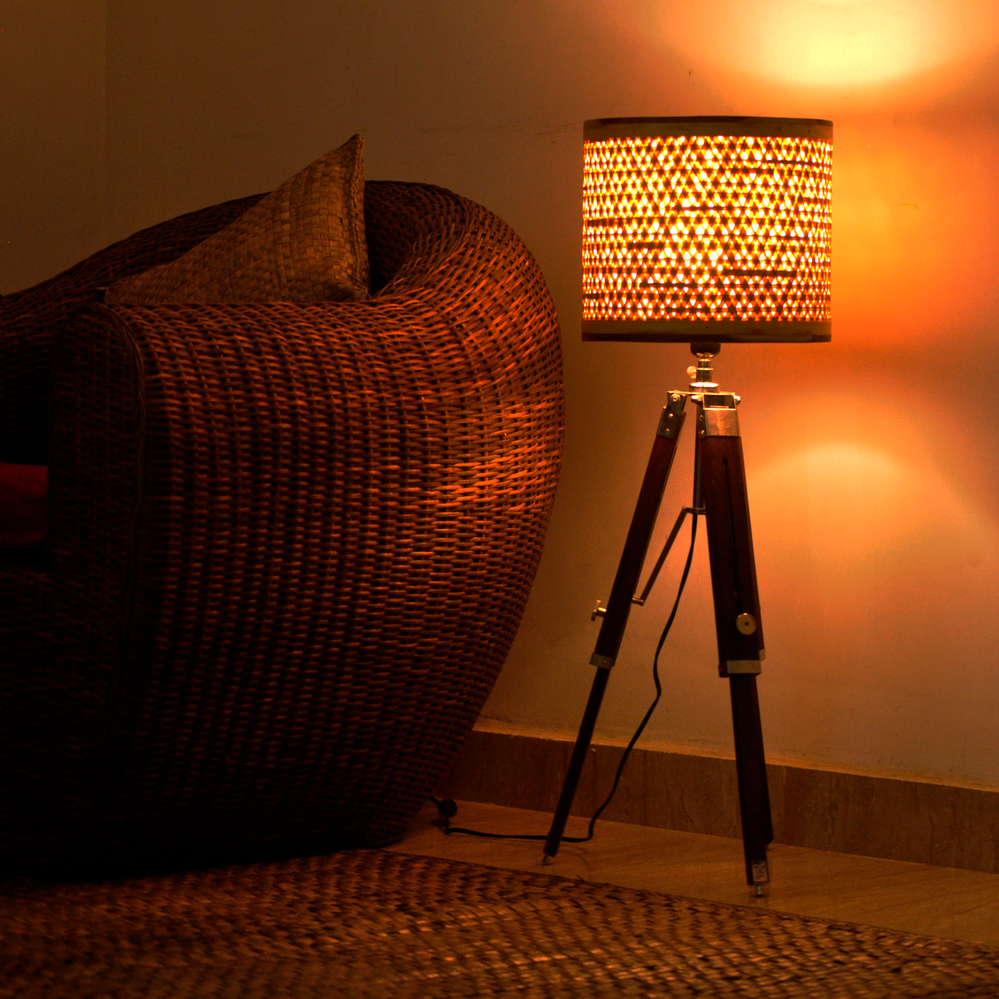 Starnet Table Lamp